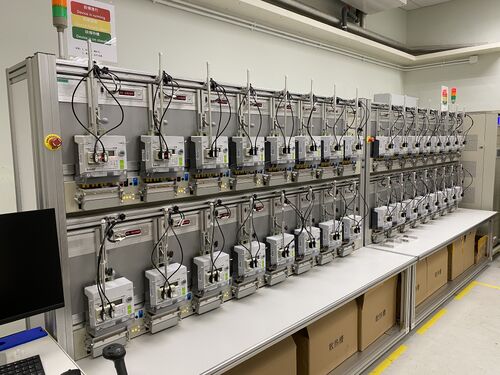Blog perusahaan terbaru tentang Tinjauan Proyek: Sistem Pengujian Meter Cerdas Dikirimkan untuk Pengujian Meter Utilitas di Hong Kong