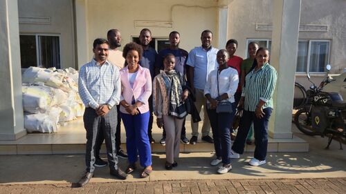 Blog perusahaan terbaru tentang GENY Electric Ltd and RIGIL-GENY Successfully Complete Technical Training for EUCL in Rwanda